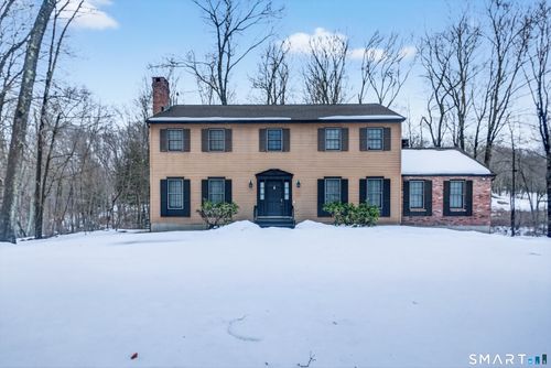 1 Dunsinane Rd, Brookfield, CT, 06804-3608 | Card Image