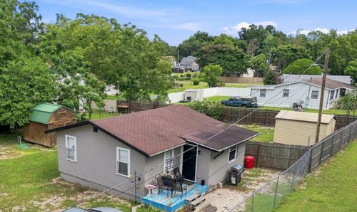 320 W Sadler Ave, OAKLAND, FL, 34760-8970 | Card Image