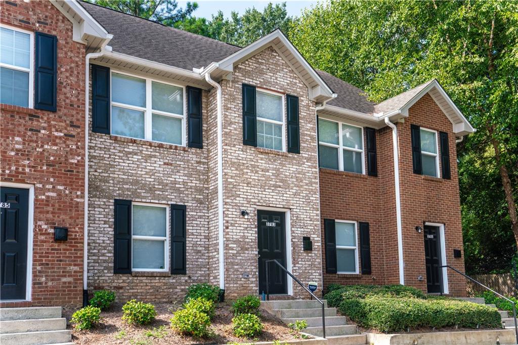 Travis Trce, Decatur, GA 30032
