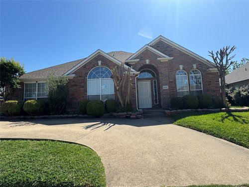 1418 Jennifer Dr, Garland, TX, 75042-3915 | Card Image