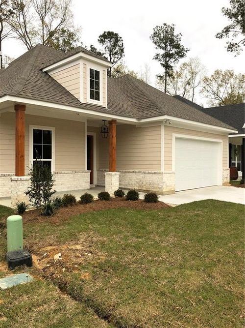 4053 Monarch Ln, Covington, LA, 70433-5987 | Card Image