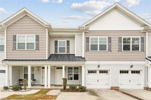 333 Sikeston Ln, Chesapeake, VA, 23322-7658 | Card Image