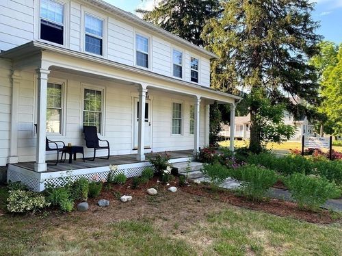 apt-3-58 S East St, Amherst, MA, 01002-2494 | Card Image