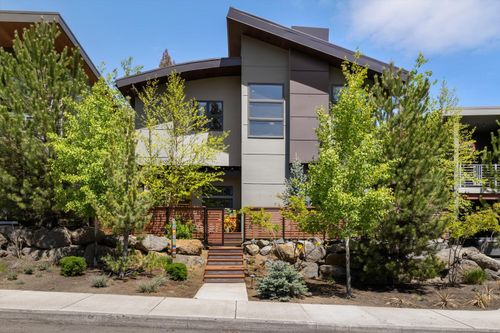 628 Nw Portland Ave, Bend, OR, 97703-1727 | Card Image