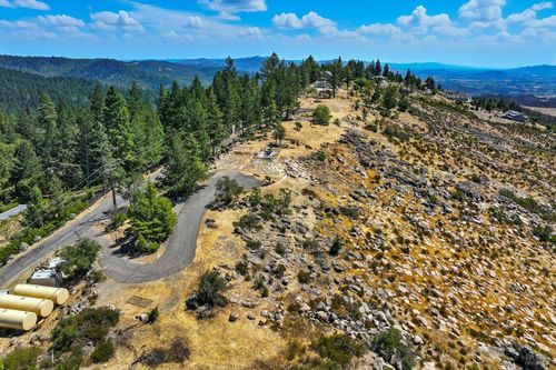 1200 Crestmont Dr, Angwin, CA, 94508-9681 | Card Image