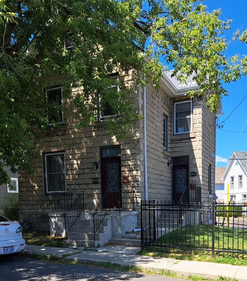 45 Chestnut St, Kingston, ON, K7K3X4 | Card Image