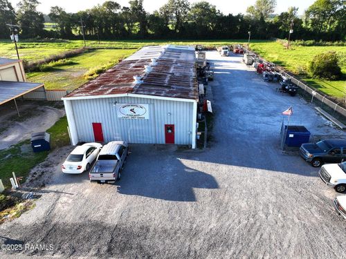 3001 Fairchild Dr, New Iberia, LA, 70560-0479 | Card Image