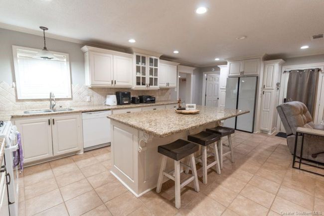 4326 Pleasant Dr, House other with 3 bedrooms, 2 bathrooms and null parking in Lake Charles LA | Image 9