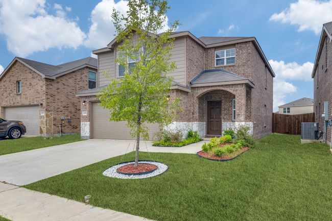 2058 Henrietta Dr, House other with 4 bedrooms, 3 bathrooms and null parking in Forney TX | Image 5