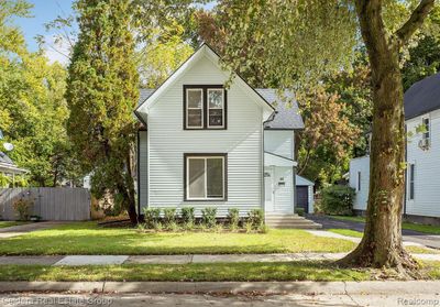 22 Stapleton Street, Home with 3 bedrooms, 2 bathrooms and null parking in Mt. Clemens MI | Image 1