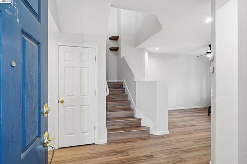 10856 Glengarry Ln, Dublin, CA, 94568-5540 | Card Image