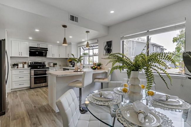 155 Monte Villa Court, Townhouse with 2 bedrooms, 3 bathrooms and 2 parking in Campbell CA | Image 9