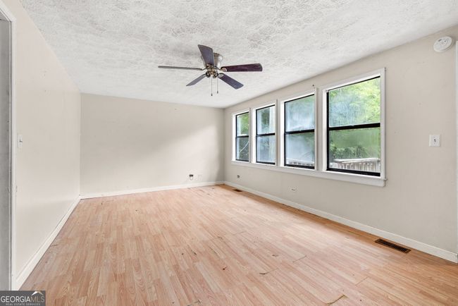 1813 W Currahee St, House other with 3 bedrooms, 2 bathrooms and null parking in Toccoa GA | Image 9