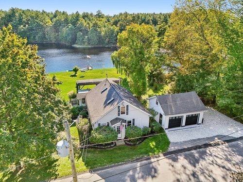 39 Water St, Assonet, MA, 02702-1113 | Card Image