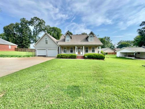 803 Ford Ave, Muscle Shoals, AL, 35661-2205 | Card Image