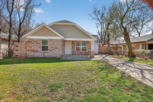 3008 Finley St, Fort Worth, TX, 76111-3720 | Card Image