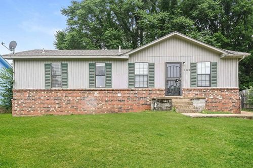 5003 Deneen Dr, Memphis, TN, 38109-8915 | Card Image
