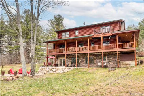 8100 Hodge Rd, Kingsley, MI, 49649-9632 | Card Image