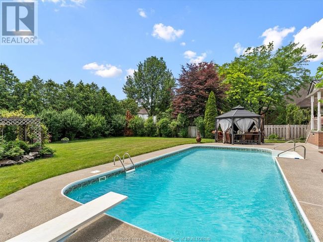 315 Majestic Dr, House other with 4 bedrooms, 4 bathrooms and null parking in Tecumseh ON | Image 42
