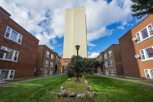5-649 Rideau Street, Lower Town - Sandy Hill, ON, K1N6A3 | Card Image