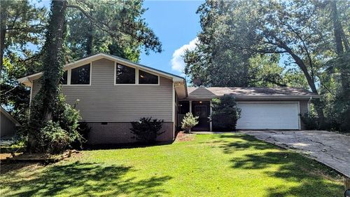 5759 Windermere Ct, Lithonia, GA, 30038-4125 | Card Image