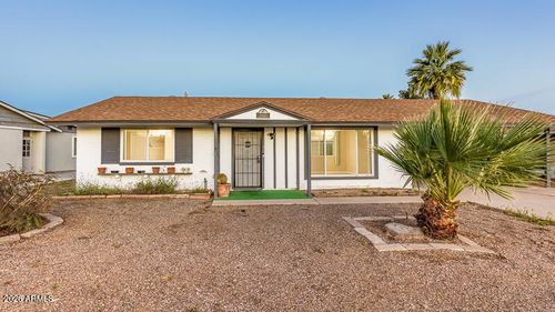 11633 N 107th Ave, Sun City, AZ, 85351-3704 | Card Image