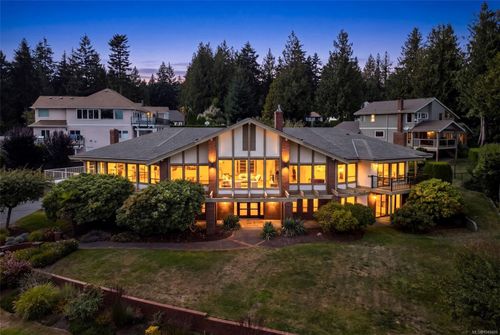 8798 Forest Park Dr, North Saanich, BC, V8L5A8 | Card Image