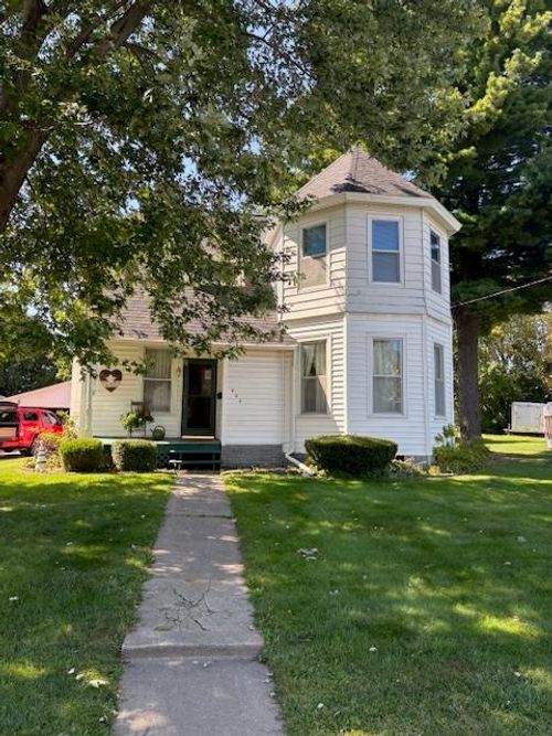 604 Jefferson Street, Lancaster, WI, 53813 | Card Image