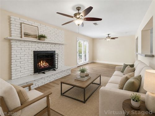 2105 Santa Paula Dr, Las Vegas, NV, 89104-2632 | Card Image