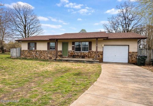 710 Howell Dr, Purdy, MO, 65734-7537 | Card Image