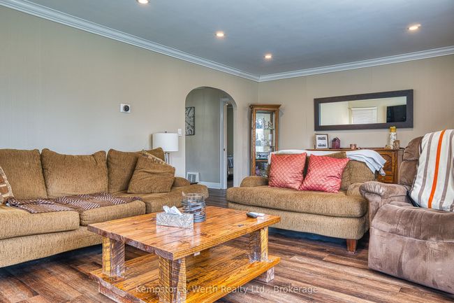 11 Churchill Dr, House other with 2 bedrooms, 1 bathrooms and 6 parking in Listowel ON | Image 17
