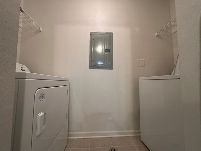 12101 Pinehurst Ln, Condo with 2 bedrooms, 2 bathrooms and null parking in Grand Blanc MI | Image 23