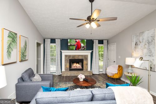 285 Arbor Way, Dallas, GA, 30157-6898 | Card Image