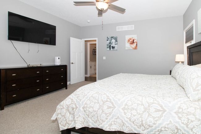 300 Raef Rd, House other with 3 bedrooms, 3 bathrooms and 3 parking in Downs IL | Image 28