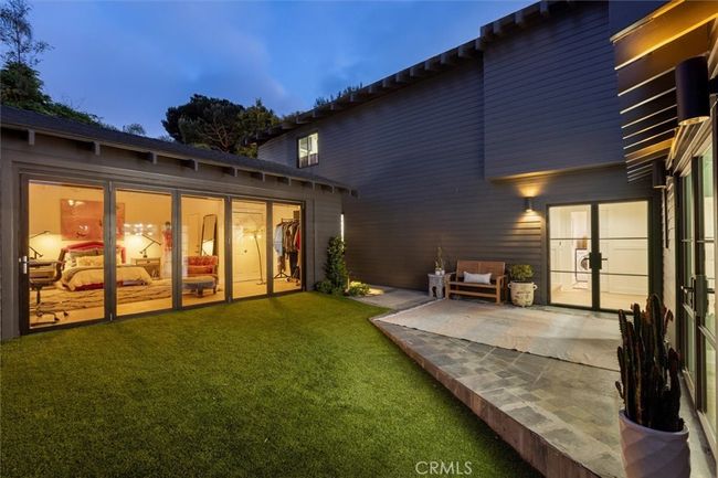1012 10 Th St, House other with 4 bedrooms, 5 bathrooms and 8 parking in Manhattan Beach CA | Image 26