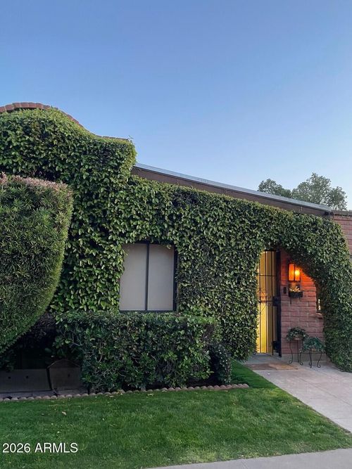 20-3012 N 32nd St, Phoenix, AZ, 85018-6868 | Card Image