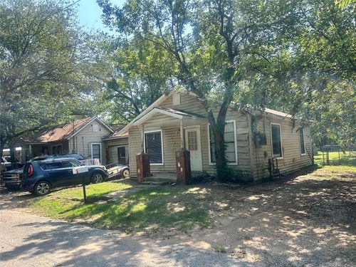 412 Small Street, Bowie, TX, 76230 | Card Image