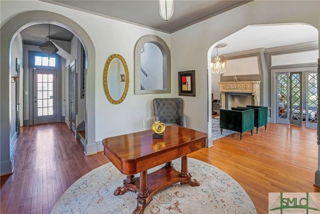 624 E Victory Dr, House other with 8 bedrooms, 5 bathrooms and null parking in Savannah GA | Image 4