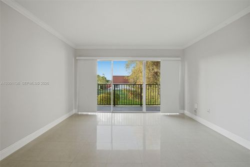 201-301 Nw 109th Ave, Miami, FL, 33172-5232 | Card Image
