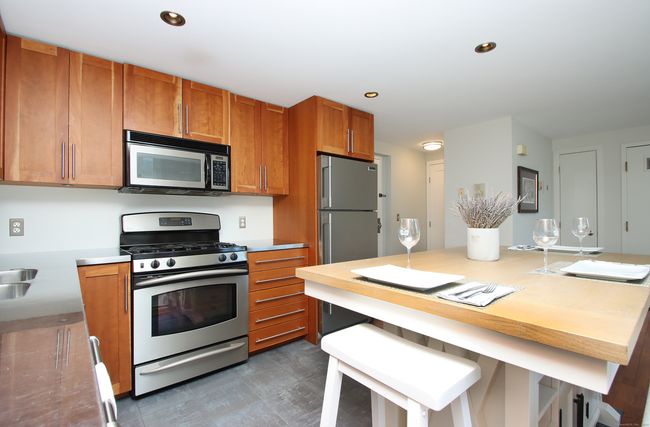 APT-6 - 32 Pine St, Condo with 1 bedrooms, 2 bathrooms and 1 parking in Norwalk CT | Image 23