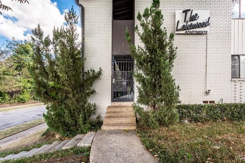 5722 Gaston Ave, Dallas, TX, 75214-4674 | Card Image