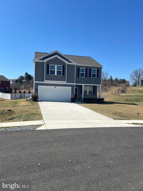 115 Bell Tower Ln, CHARLES TOWN, WV, 25414-1012 | Card Image