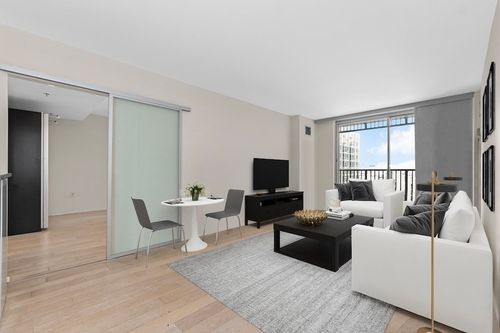 1201-8 Museum Way, Cambridge, MA, 02141-1881 | Card Image