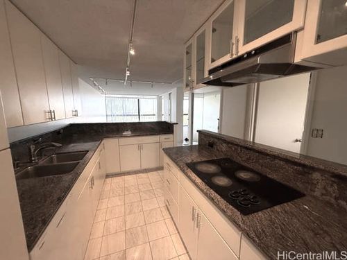 a604-4300 Waialae Ave, Honolulu, HI, 96816-6703 | Card Image