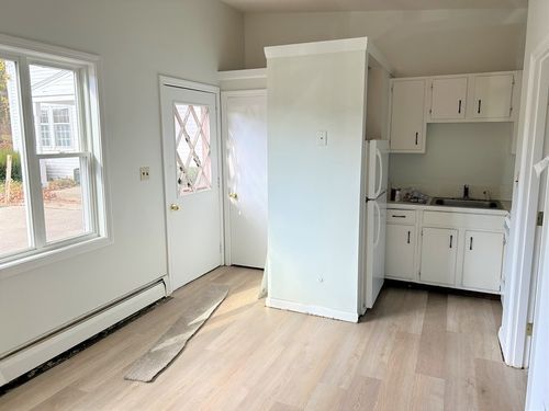 b-9 Summer St, Rowley, MA, 01969-1814 | Card Image