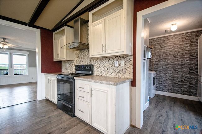 488 Union Wine Rd, Home with 4 bedrooms, 2 bathrooms and null parking in New Braunfels TX | Image 16