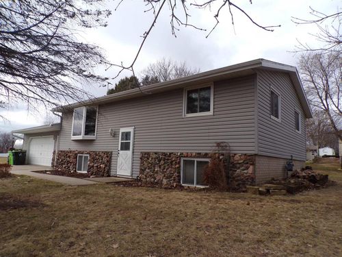 506 E 1st Street, Loyal, WI, 54446 | Card Image