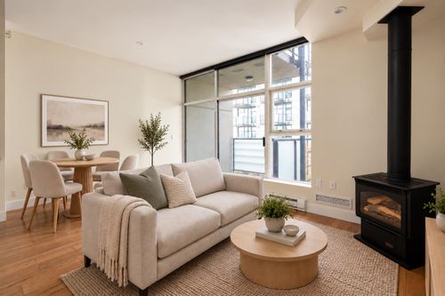 322-8988 Hudson St, Vancouver, BC, V6P6Z1 | Card Image