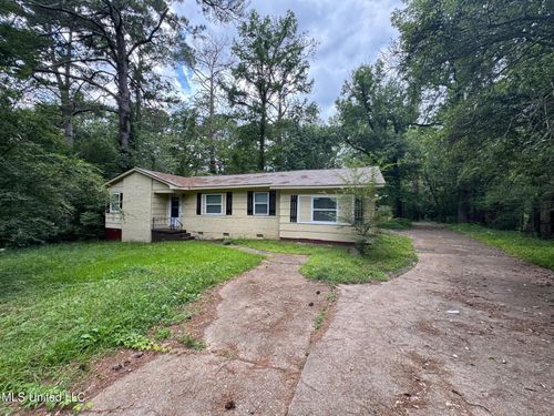 3115 Shirley Dr, Jackson, MS, 39212-4133 | Card Image