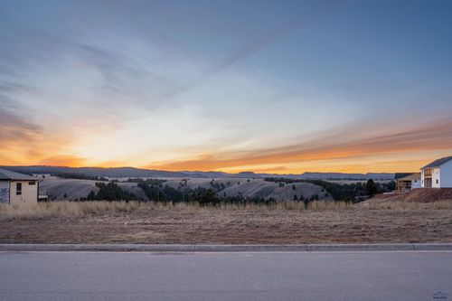 5621 Cloud Peak Dr, RAPID CITY, SD, 57702 | Card Image